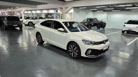 VOLKSWAGEN VIRTUS 1.0 200 TSI HIGHLINE AUTOMÁTICO